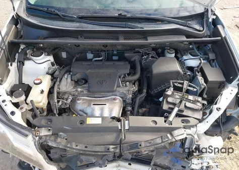 2015 Toyota Rav4 Le z USA, uszkodzony, nr VIN JTMBFREVXFJ039729